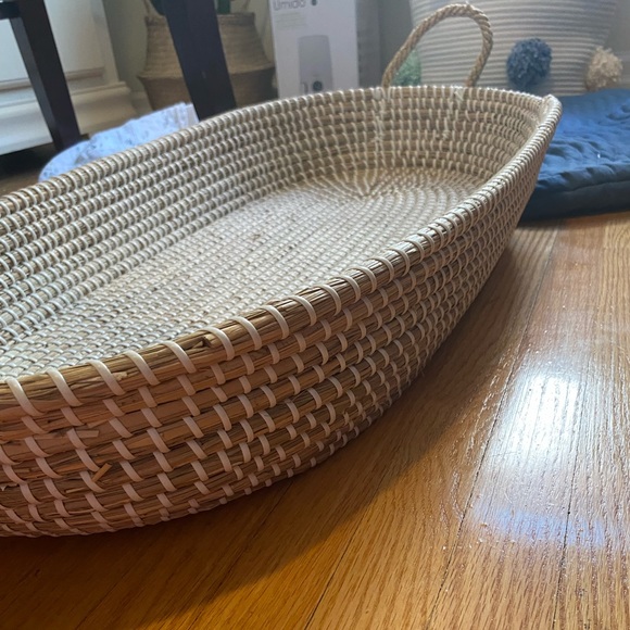 Olliella REVA handmade changing basket, new with tags. With white insert. - Picture 5 of 6